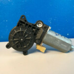 2000 2001 2002 2003 2005 2006 BMW X5 3 0i DRIVER LEFT DOOR WINDOW MOTOR